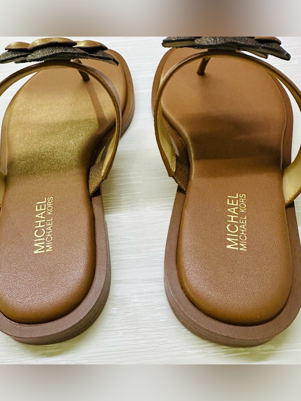 Michael Kors Callie Embellished Signature Logo Trim Thong Sandal - Picture 4 of 8